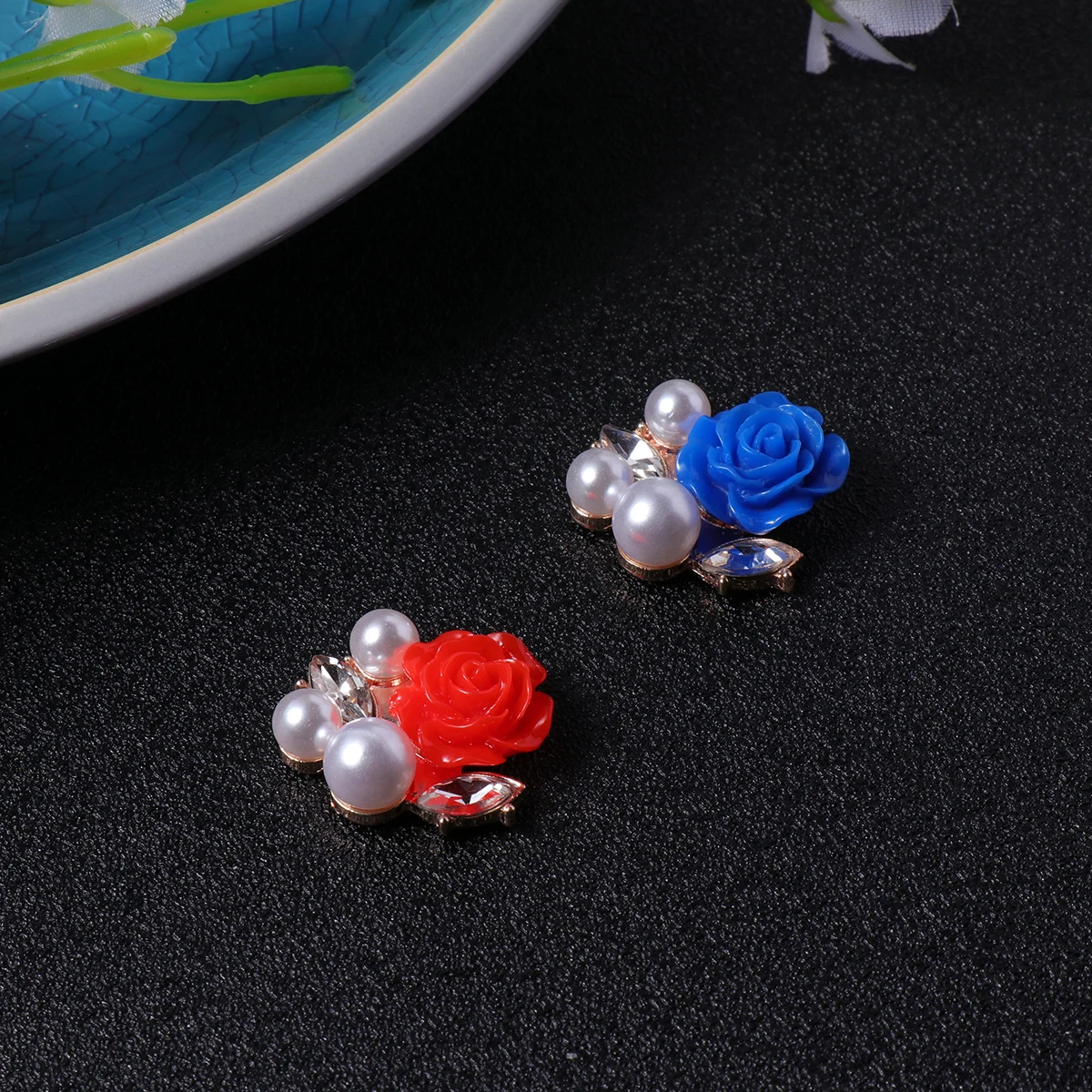 10pcs Pearl Alloy Patch Jewelry DIY Accessory Sticker Crystal nament Bow Tie Fashion Wedding Party Craft Material
10pcs Pearl Alloy Patch Jewelry DIY Accessory Sticker Crystal nament Bow Tie Fashion Wedding Party Craft Material
