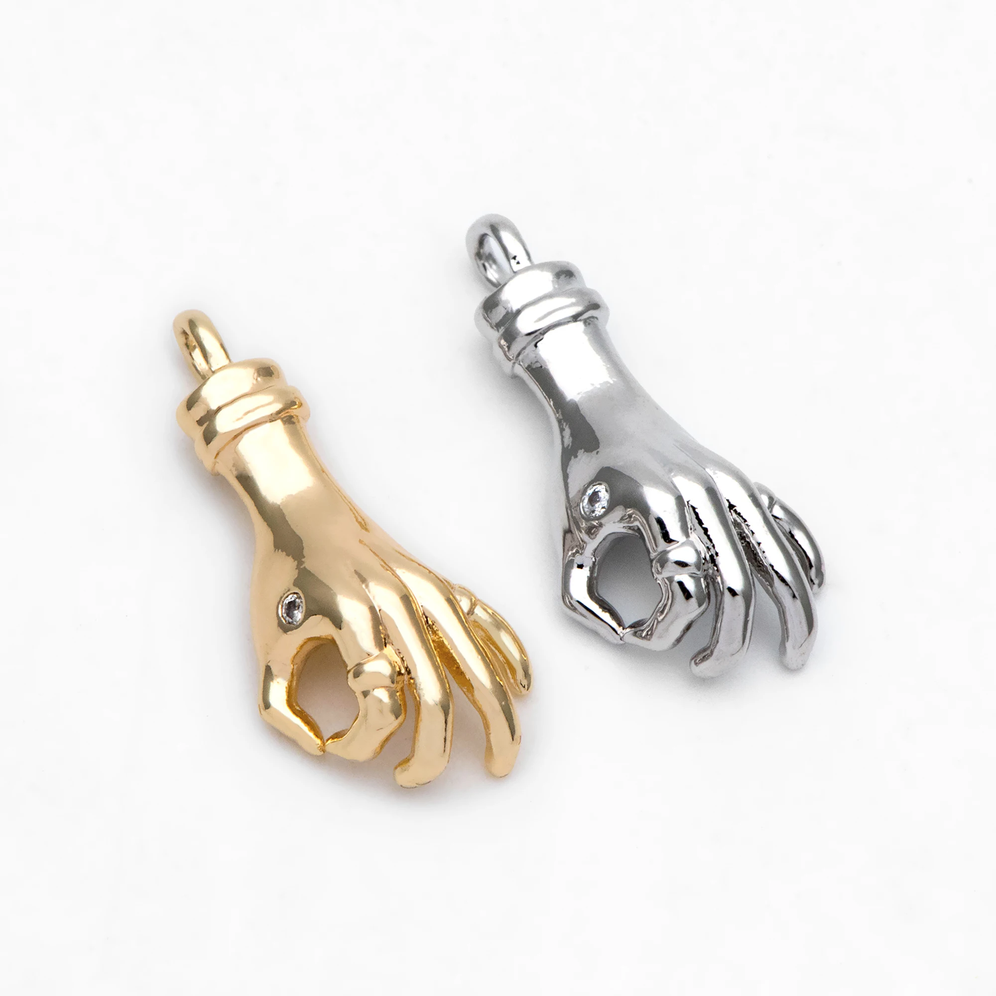 10pcs Gold/ Silver Hand Charms, OK / Okay Gesture Pendants, Cubic Zirconia Paved Hands, 21x10mm (GB-2244)
10pcs Gold/ Silver Hand Charms, OK / Okay Gesture Pendants, Cubic Zirconia Paved Hands, 21x10mm (GB-2244)