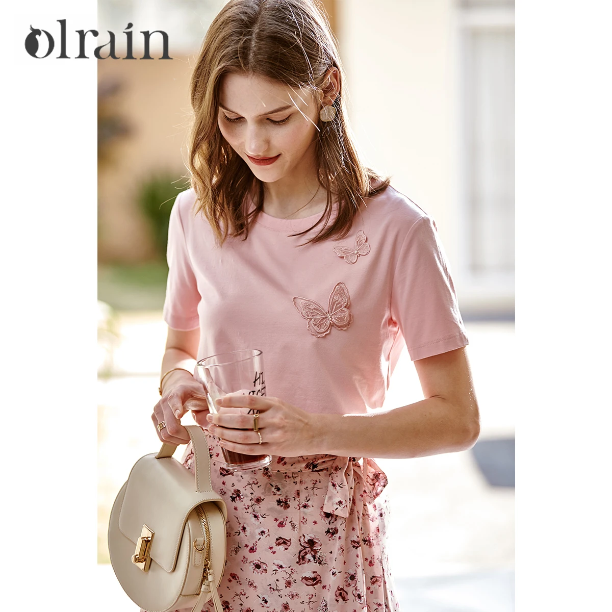 OLrain, летняя футболка 2025 года, женские летние женские топы с короткими рукавами, женские футболки с 3D вышивкой и бабочкой, женская одежда O57XT39318
OLrain, летняя футболка 2025 года, женские летние женские топы с короткими рукавами, женские футболки с 3D вышивкой и бабочкой, женская одежда O57XT39318