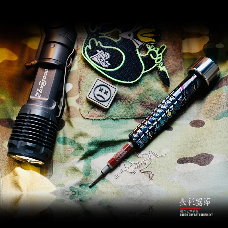 1PC EDC Multi-functional Tool Folding Knife Screwdriver Gyroscope Tactical Screwdriver Set Convenient And Quick
1PC EDC Multi-functional Tool Folding Knife Screwdriver Gyroscope Tactical Screwdriver Set Convenient And Quick