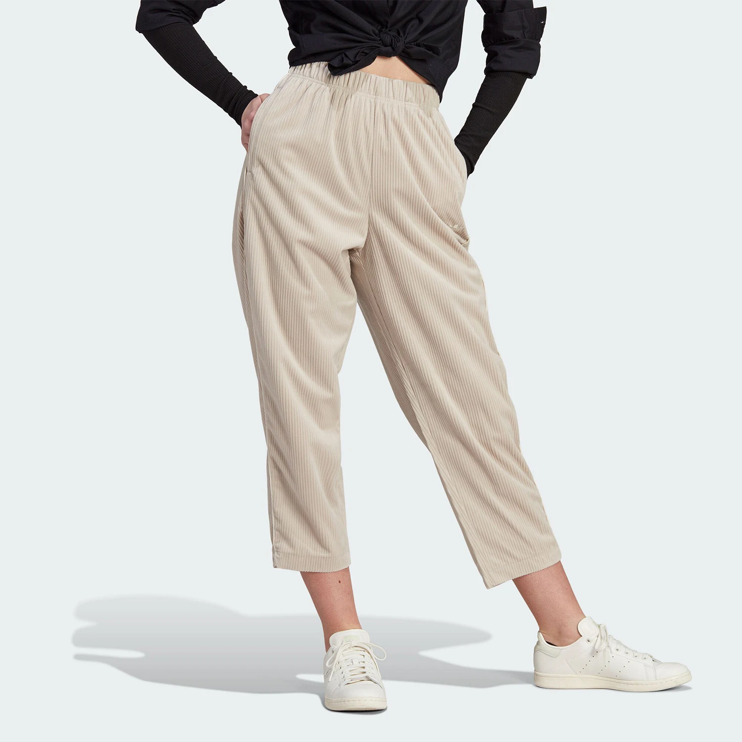 Adidas Genuine 2023 New Women's Corduroy Casual Pants IM4313
Adidas Genuine 2023 New Women's Corduroy Casual Pants IM4313