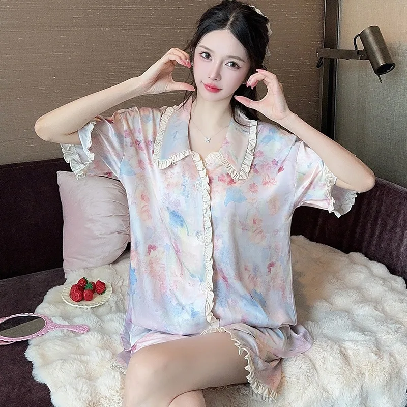 Ice silk flowers ink painting women's pajamas summer 2025 new short-sleeved shorts doll collar girls homewear two-piece set
Ice silk flowers ink painting women's pajamas summer 2025 new short-sleeved shorts doll collar girls homewear two-piece set