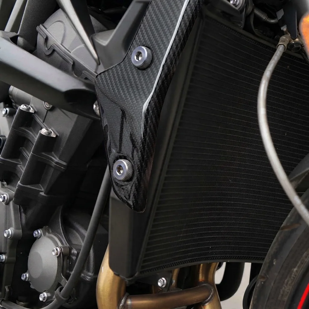Motorcycle Carbon Fibre Side Radiator Fairing Cover for Triumph Street Triple 765 2021-2022
Motorcycle Carbon Fibre Side Radiator Fairing Cover for Triumph Street Triple 765 2021-2022