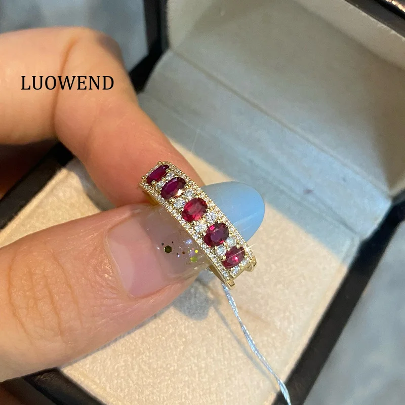 LUOWEND 100% 18K Yellow Gold Rings Classic Style Shiny Diamond Natural Ruby Cocktail Ring for Women High Party Jewelry
LUOWEND 100% 18K Yellow Gold Rings Classic Style Shiny Diamond Natural Ruby Cocktail Ring for Women High Party Jewelry