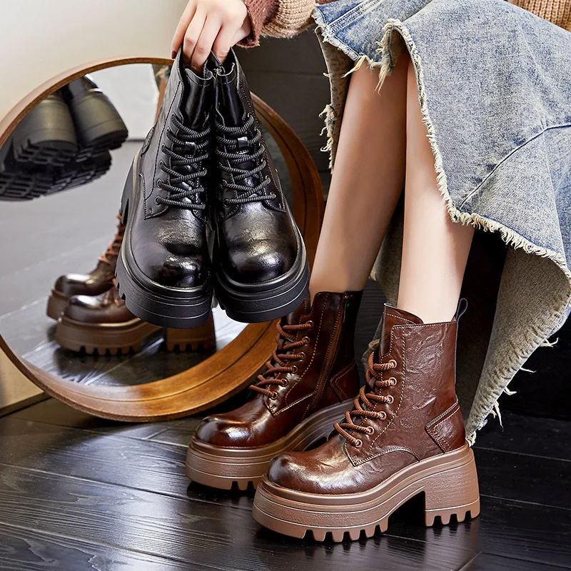 2023 Autumn/Winter New High Heel Retro Short Boots Women's Leisure Versatile Boots Children's Fashion Women's Boots
2023 Autumn/Winter New High Heel Retro Short Boots Women's Leisure Versatile Boots Children's Fashion Women's Boots