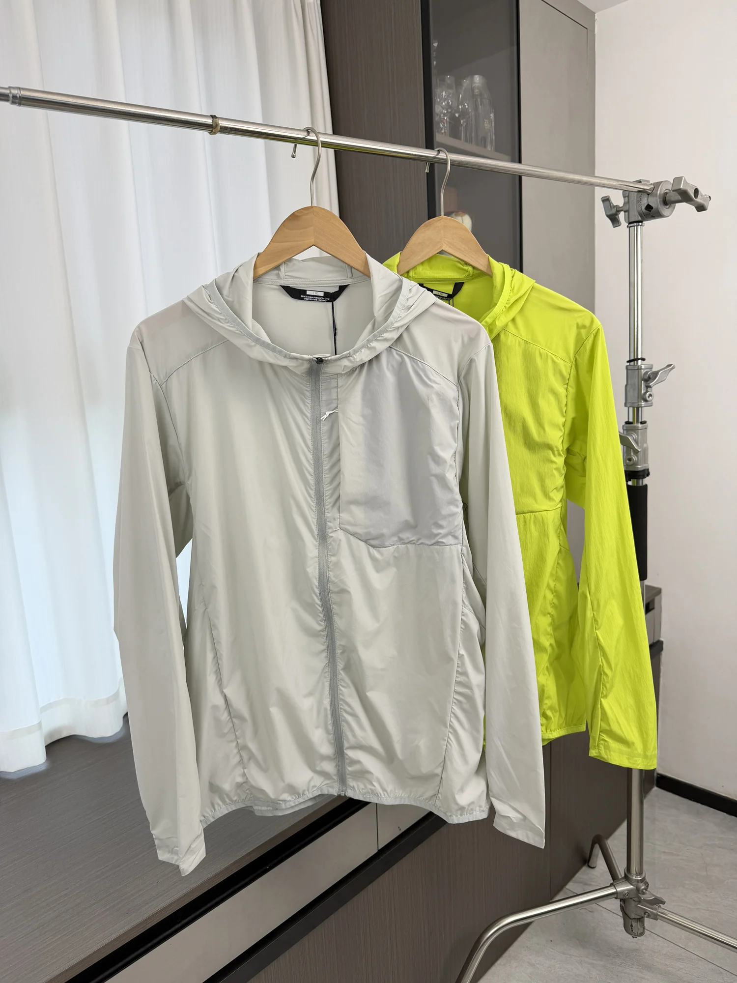 Outdoor Casual Skin Clothes Jacket Men's Spring Summer Breathable Waterproof Sun Protection Fashionable Urban Style Long Slee...
Outdoor Casual Skin Clothes Jacket Men's Spring Summer Breathable Waterproof Sun Protection Fashionable Urban Style Long Slee...