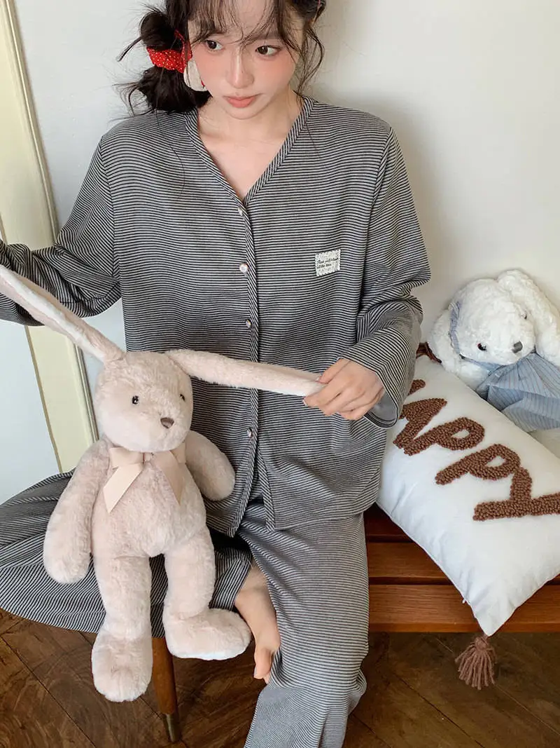 Pajama Sets Nightwear Women Wool Vintage Wrinkled Design Warm Breathable Light Full Length Button Front Long Sleeve Pants Fall
Pajama Sets Nightwear Women Wool Vintage Wrinkled Design Warm Breathable Light Full Length Button Front Long Sleeve Pants Fall
