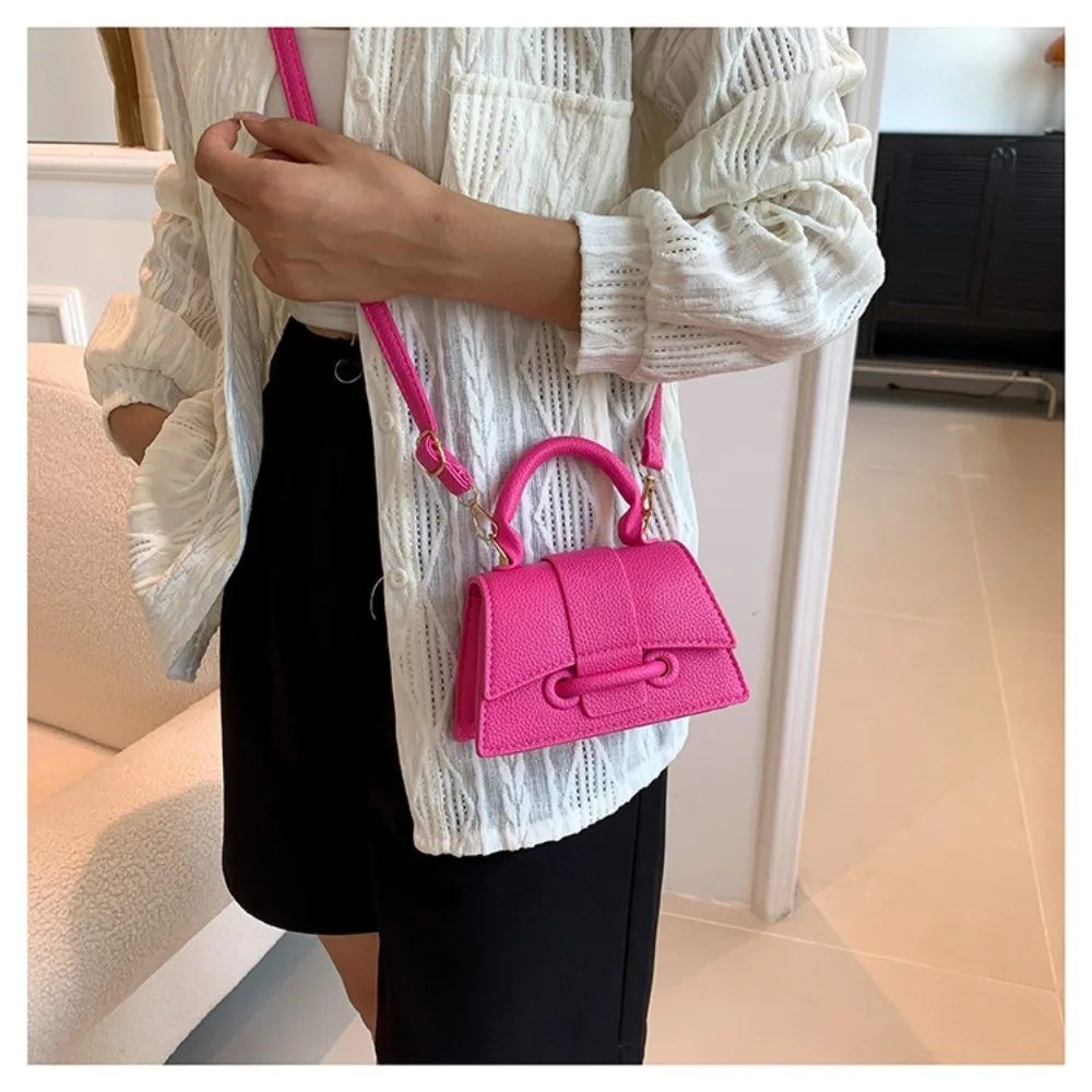 Fashion PU PU Leather Bag Solid Color Shoulder Crossbody Bag Hand Carry Small Bag
Fashion PU PU Leather Bag Solid Color Shoulder Crossbody Bag Hand Carry Small Bag
