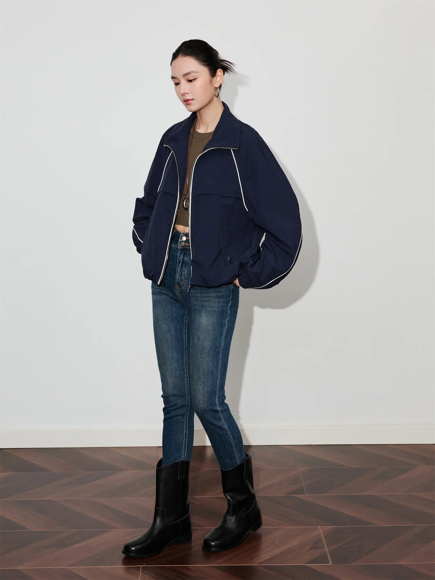 Faionable ort Jaet Women's Khaki Colorway Spring Autumn New Sle Casual Loose Fit Windproof Zipper Closure Pure Color
Faionable ort Jaet Women's Khaki Colorway Spring Autumn New Sle Casual Loose Fit Windproof Zipper Closure Pure Color