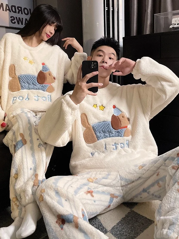 2025 Winter Thickened Flannel Pajamas Couples Home Clothes Soft Coral Velvet Sleepwear Long Sleeve Long Pants for Men And Women
2025 Winter Thickened Flannel Pajamas Couples Home Clothes Soft Coral Velvet Sleepwear Long Sleeve Long Pants for Men And Women
