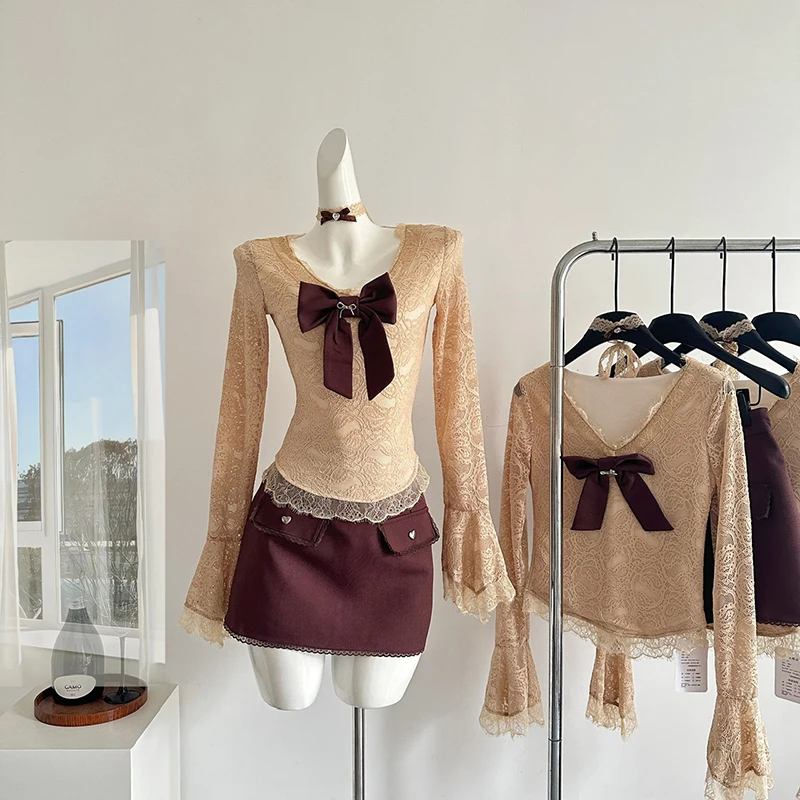 Fashion Temperament Two Piece Sets Women Korean Lace Bow Long Sleeve Tops and A Line Solid Mini Skirt Female Spring Summer Sets
Fashion Temperament Two Piece Sets Women Korean Lace Bow Long Sleeve Tops and A Line Solid Mini Skirt Female Spring Summer Sets