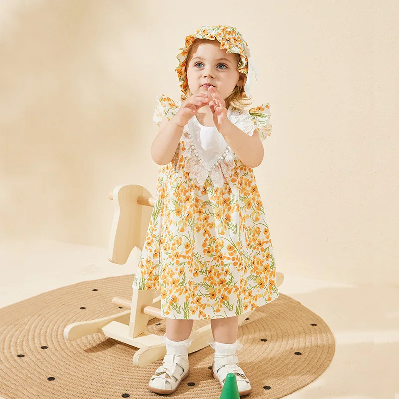Girls floral dress summer westernized print orange children's clothing princess dresses sweet and stylish baby clothes
Girls floral dress summer westernized print orange children's clothing princess dresses sweet and stylish baby clothes