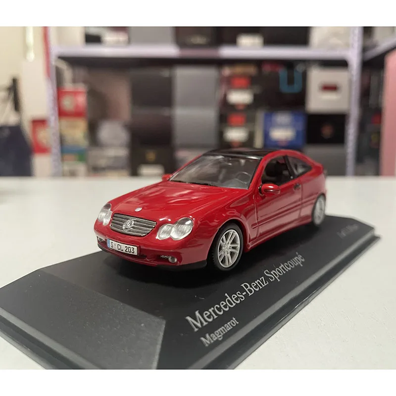 Diecast 1:43 Scale CL203 Sport Coupe 2001 Alloy Car Model Collection Souvenir Display Ornaments
Diecast 1:43 Scale CL203 Sport Coupe 2001 Alloy Car Model Collection Souvenir Display Ornaments