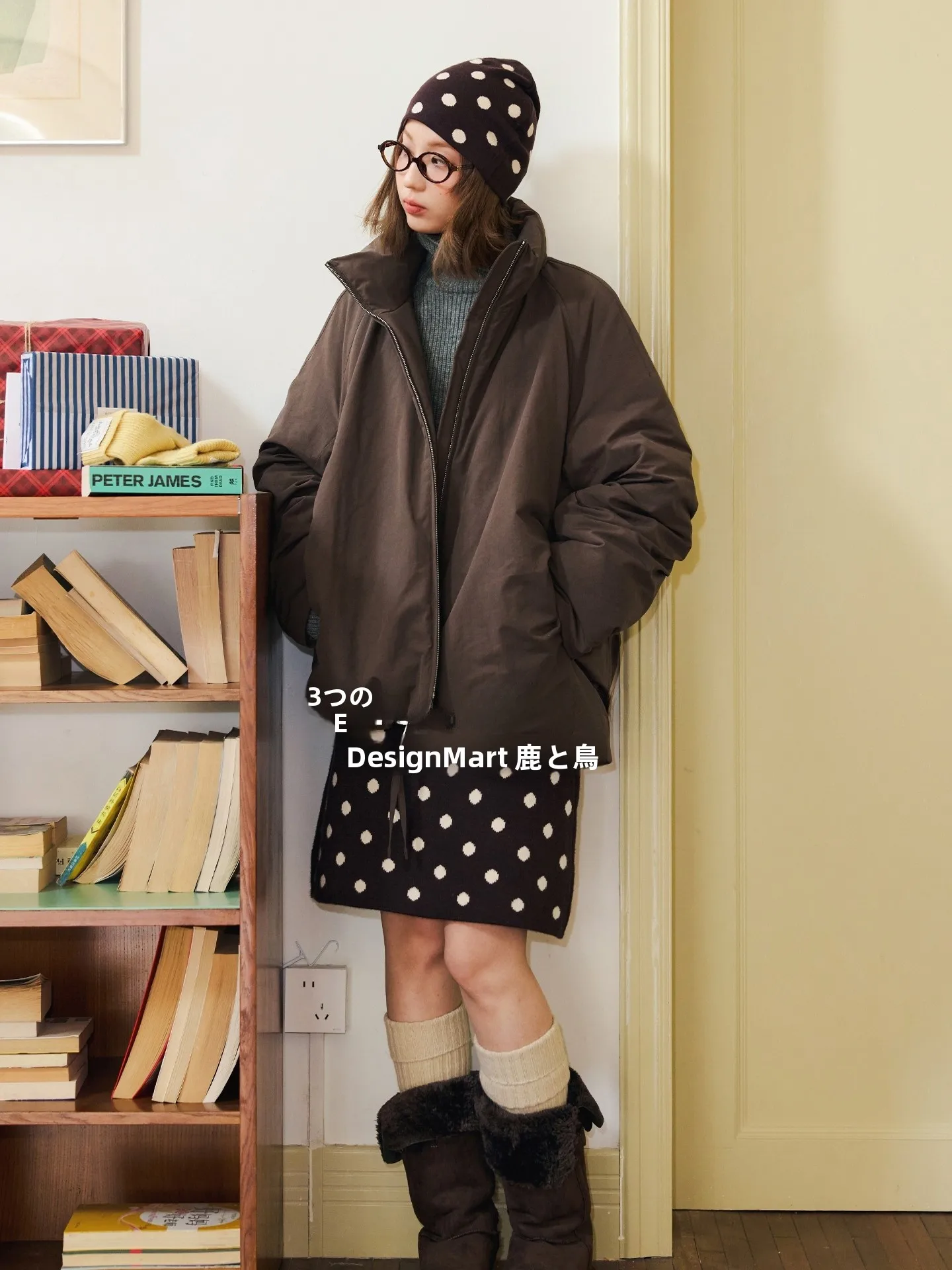 Warm Stand Collar Jacket Inner Faux Fur Two Color Cotton Clothes Thickened Polyester Fiber Lady's Retro Style Commute Coat
Warm Stand Collar Jacket Inner Faux Fur Two Color Cotton Clothes Thickened Polyester Fiber Lady's Retro Style Commute Coat