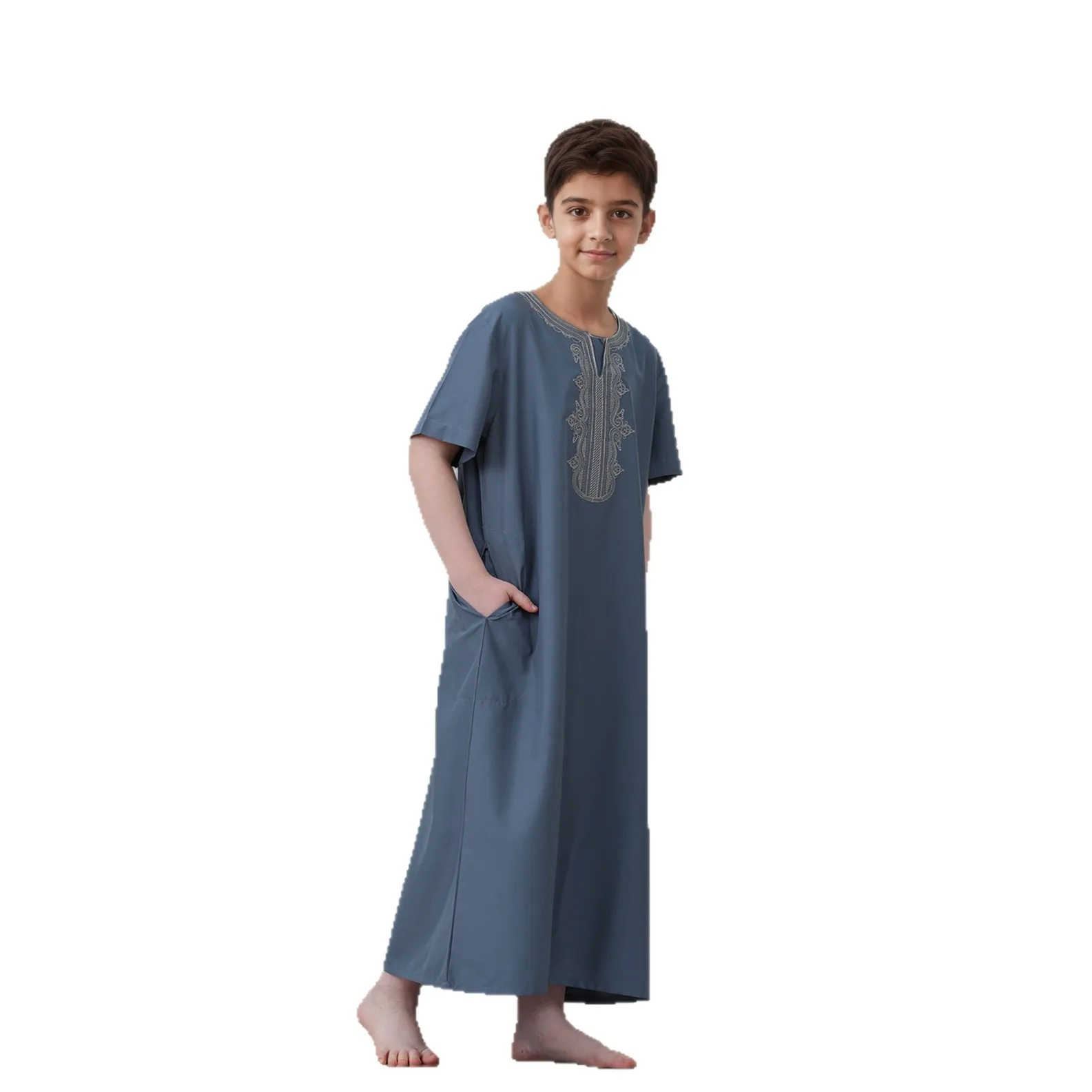 Eid Djellaba Ramadan Boys Muslim Thobe Short Sleeve Embroidery Round Neck Pocket Kids Islam Jubba Soft Children Arab Robe Casual
Eid Djellaba Ramadan Boys Muslim Thobe Short Sleeve Embroidery Round Neck Pocket Kids Islam Jubba Soft Children Arab Robe Casual