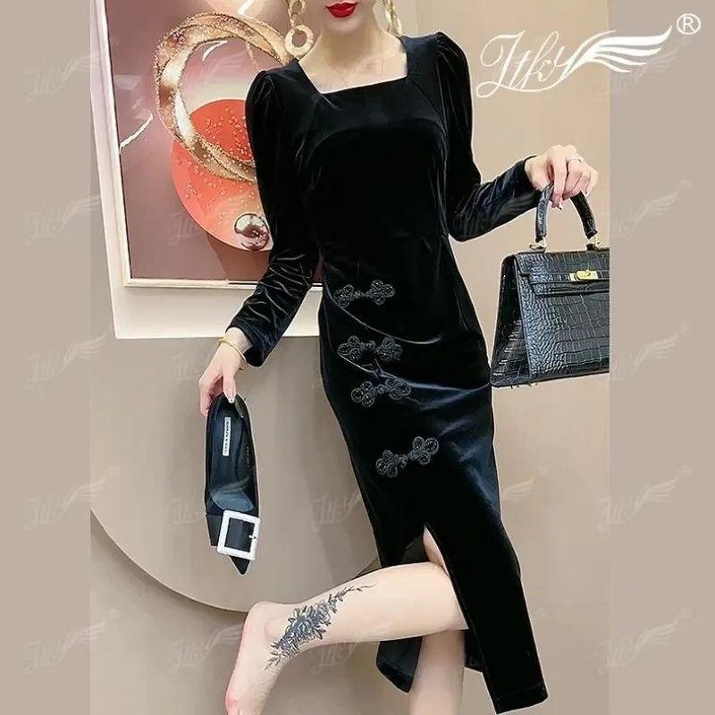 2026 Autumn And Winter National Style Buckle Velvet Dress Women's New Light Luxury Temperament Golden Velvet Long Dress
2026 Autumn And Winter National Style Buckle Velvet Dress Women's New Light Luxury Temperament Golden Velvet Long Dress