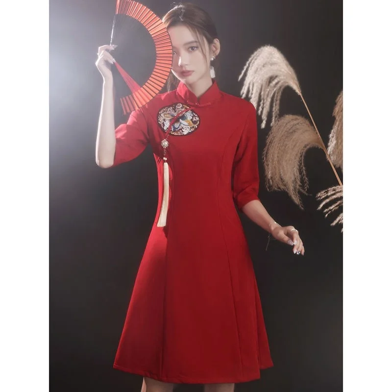 Red Bride Sexy Embroidery Qipao Robe Gown Traditional Chinese Sle Women's Dr Spring 2026 Faion Ethnic Clothing
Red Bride Sexy Embroidery Qipao Robe Gown Traditional Chinese Sle Women's Dr Spring 2026 Faion Ethnic Clothing