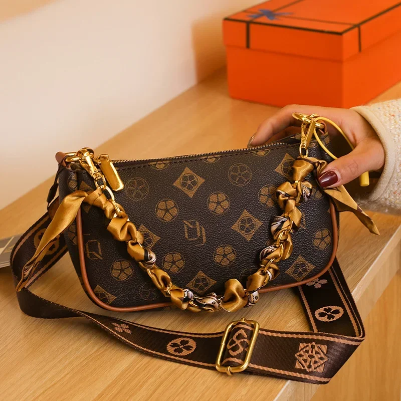 2025 New! Monogram Colorblock Women's Bag - Streamer Chain Decor Stylish Small Square Design | Trendy Crossbody/Shoulder Bag
2025 New! Monogram Colorblock Women's Bag - Streamer Chain Decor Stylish Small Square Design | Trendy Crossbody/Shoulder Bag