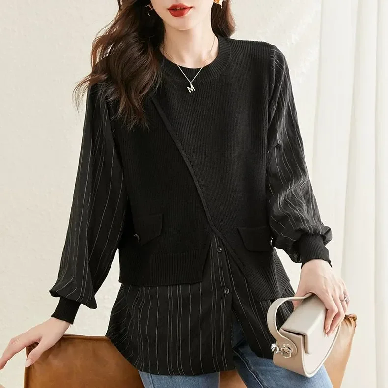 Spring Suit Loose Fake Two-piece Round Neck Women's Spliced butt Cover Knit Shirt 2025 New Long-sleeved Top
Spring Suit Loose Fake Two-piece Round Neck Women's Spliced butt Cover Knit Shirt 2025 New Long-sleeved Top