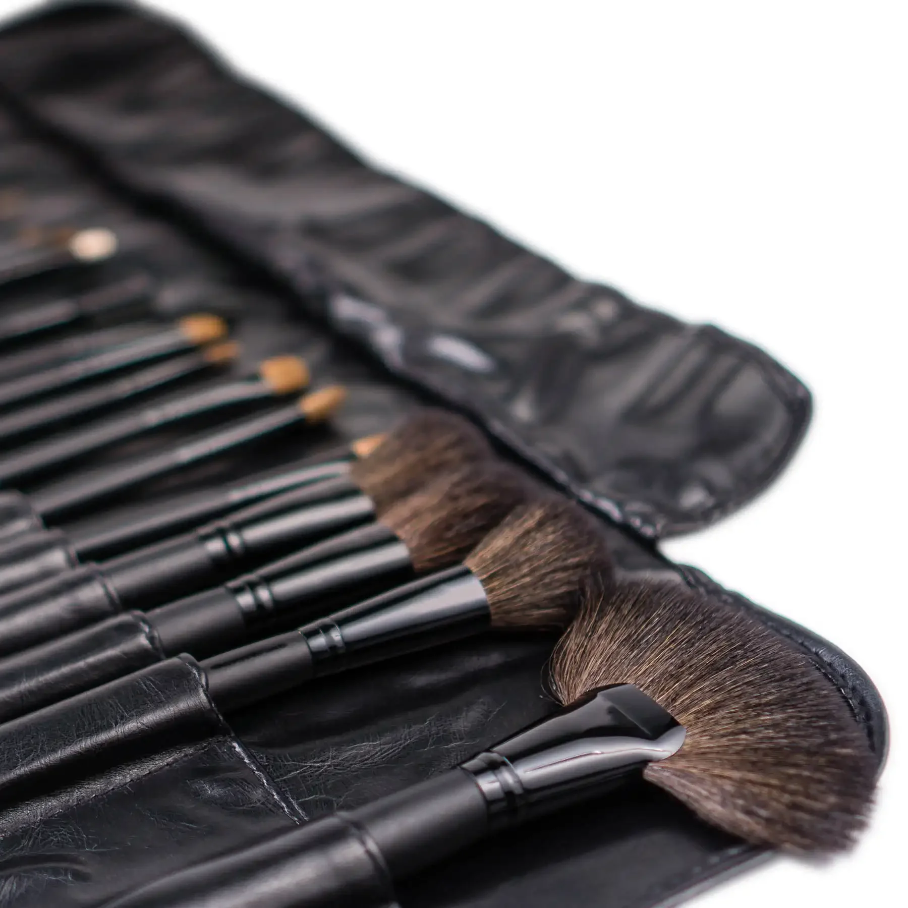 Makeup Brush Set Studio Quality Total Pro Make up,A must-have for travel!
Makeup Brush Set Studio Quality Total Pro Make up,A must-have for travel!