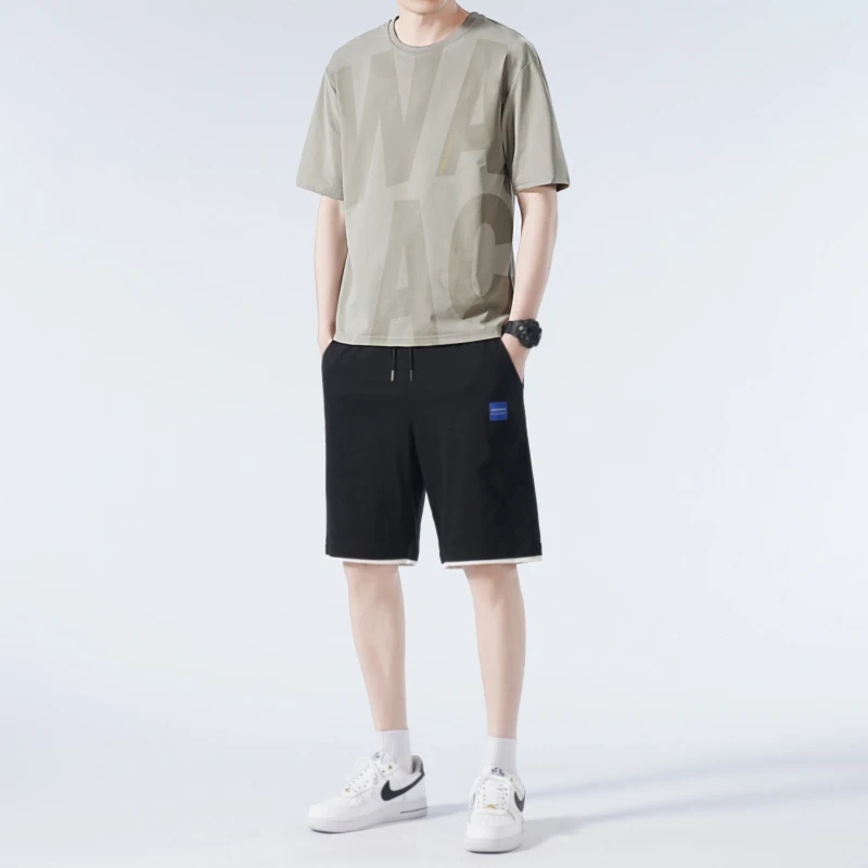 Short sleeved shorts set for men's summer trend, thin casual sports set, paired with a two-piece set for teenagers
Short sleeved shorts set for men's summer trend, thin casual sports set, paired with a two-piece set for teenagers