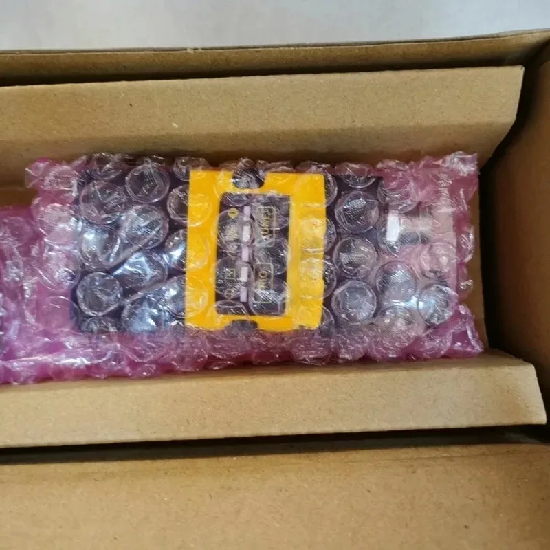 DMR-262Q-0540-P 16mm long lens Brand new code reader
DMR-262Q-0540-P 16mm long lens Brand new code reader
