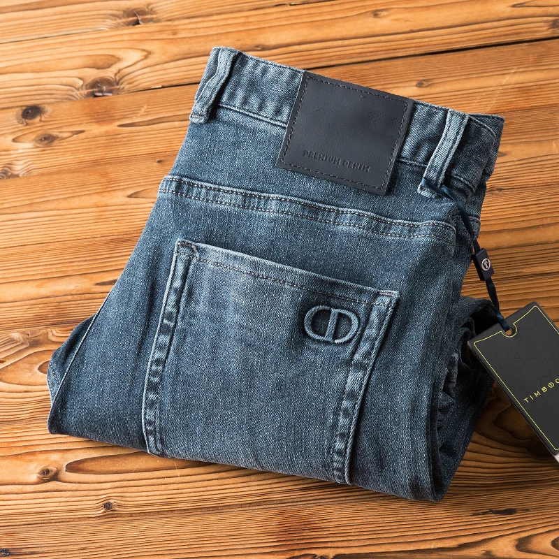 Мужские джинсы из хлопка с высокой талией, прямые, комфортные, универсальные, осенне-зимние, новинка, повседневные брюки с принтом
Мужские джинсы из хлопка с высокой талией, прямые, комфортные, универсальные, осенне-зимние, новинка, повседневные брюки с принтом