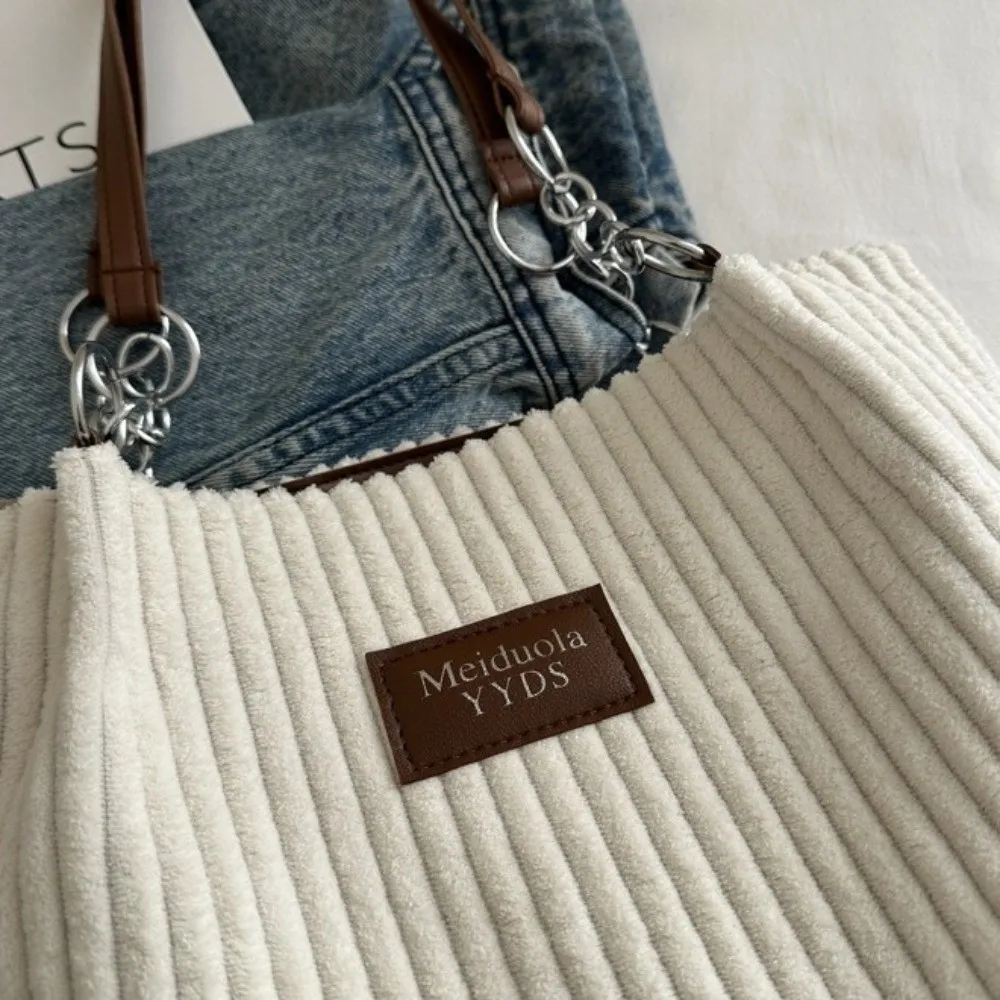Durable Polyester Lining Corduroy Tote Bag Zip Closure Fixed Shoulder Strap Shoulder Bag Solid Color Handbag Casual Design
Durable Polyester Lining Corduroy Tote Bag Zip Closure Fixed Shoulder Strap Shoulder Bag Solid Color Handbag Casual Design