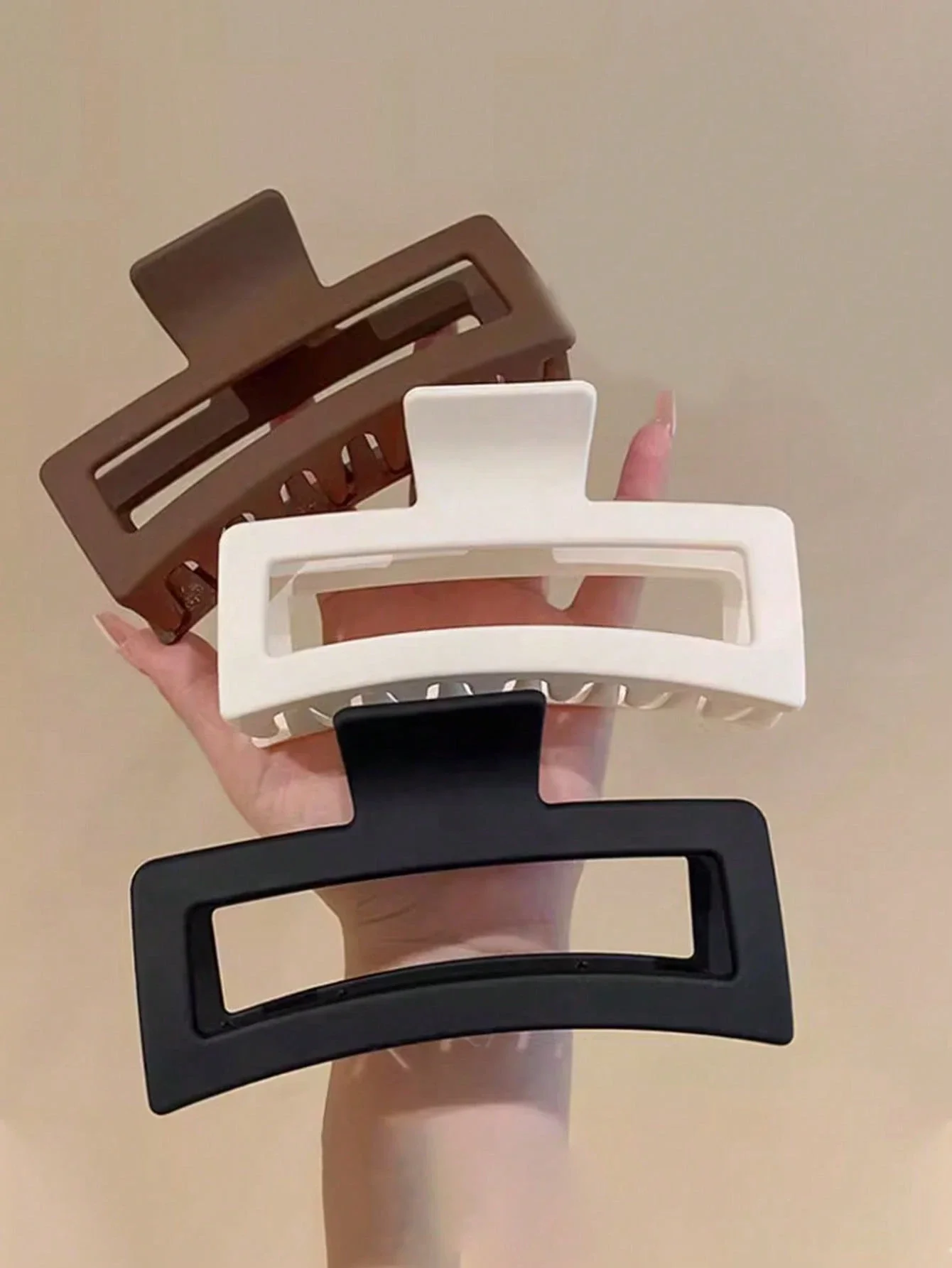 4pcs Minimalist Square Hair Claw Clips For Women, Solid Color Hair Accessories
4pcs Minimalist Square Hair Claw Clips For Women, Solid Color Hair Accessories