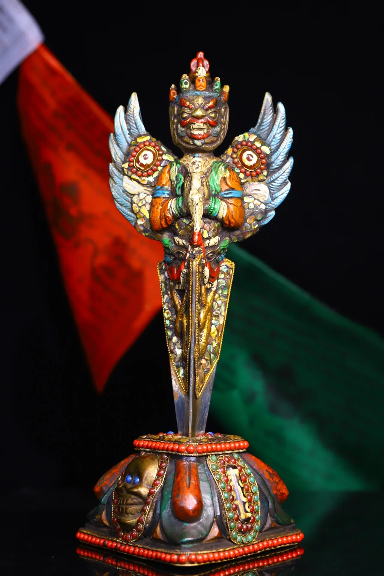 8"Tibetan Temple Collection Old Bronze Painted Gem gZi Beads Garuda Puba Vajra Buddha Vajra Phurpa worship hall Town House
8"Tibetan Temple Collection Old Bronze Painted Gem gZi Beads Garuda Puba Vajra Buddha Vajra Phurpa worship hall Town House
