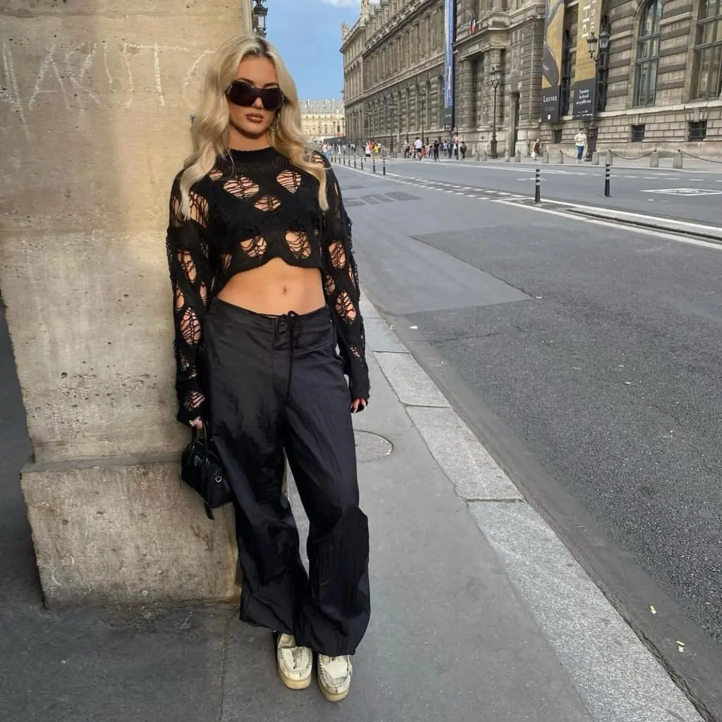 Женский сексуальный полый вязаный свитер, свободный топ с пупком, весна-лето, модный европейско-американский стиль
Женский сексуальный полый вязаный свитер, свободный топ с пупком, весна-лето, модный европейско-американский стиль