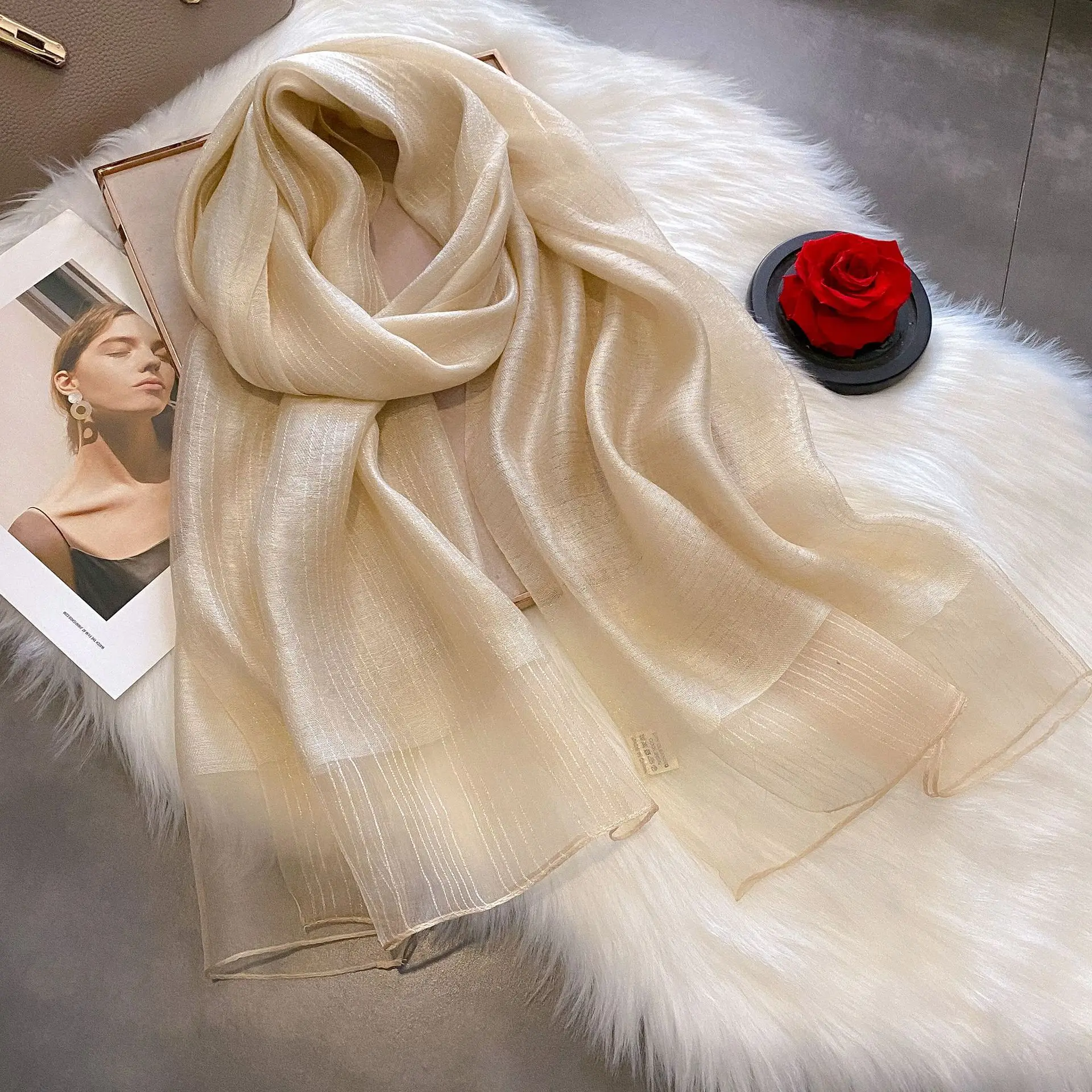 2026 Spring and Summer Mulberry Silk Scarf Sunscreen Shawl Double-layer Contrasting Color Gold Silk Fringed Silk Yarn Long Towel
2026 Spring and Summer Mulberry Silk Scarf Sunscreen Shawl Double-layer Contrasting Color Gold Silk Fringed Silk Yarn Long Towel