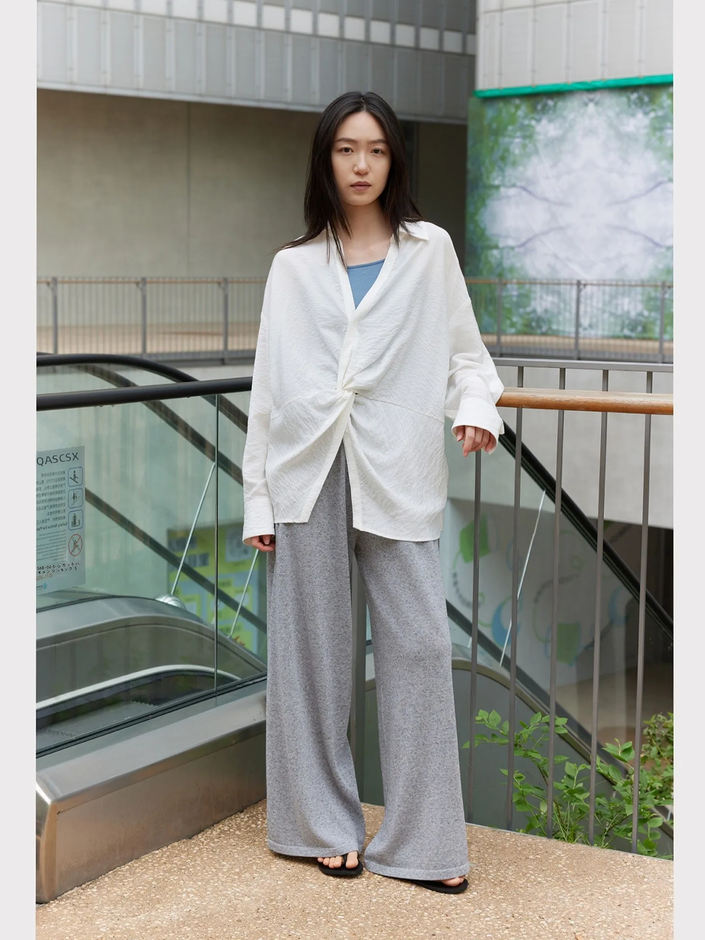 High Waist Shirt Twist Knot Scissors Collar Seei Loose Fit Long Sleeve Women's Comfortable Breathable Casual Fashion Shirt
High Waist Shirt Twist Knot Scissors Collar Seei Loose Fit Long Sleeve Women's Comfortable Breathable Casual Fashion Shirt