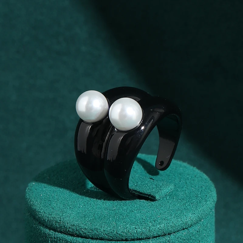 Vintage Double Layered Glaze Black Rings Pearl Charm Luxury Decoration For Women 2026 High Quality Music Festival Brand Jewelry
Vintage Double Layered Glaze Black Rings Pearl Charm Luxury Decoration For Women 2026 High Quality Music Festival Brand Jewelry