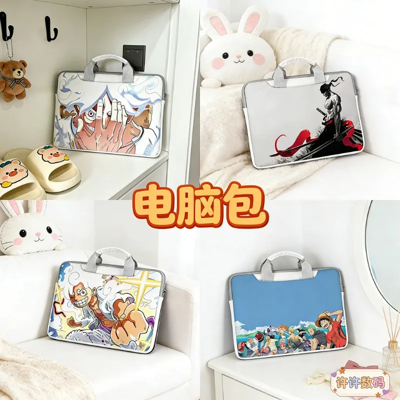 Аниме One Piece Luffy Zoro Сумка для ноутбука 12 13,3 14 15,6 17 дюймов Симпатичная водонепроницаемая сумка для хранения из искусственной кожи с мультяшным принтом Праздничный подарок
Аниме One Piece Luffy Zoro Сумка для ноутбука 12 13,3 14 15,6 17 дюймов Симпатичная водонепроницаемая сумка для хранения из искусственной кожи с мультяшным принтом Праздничный подарок