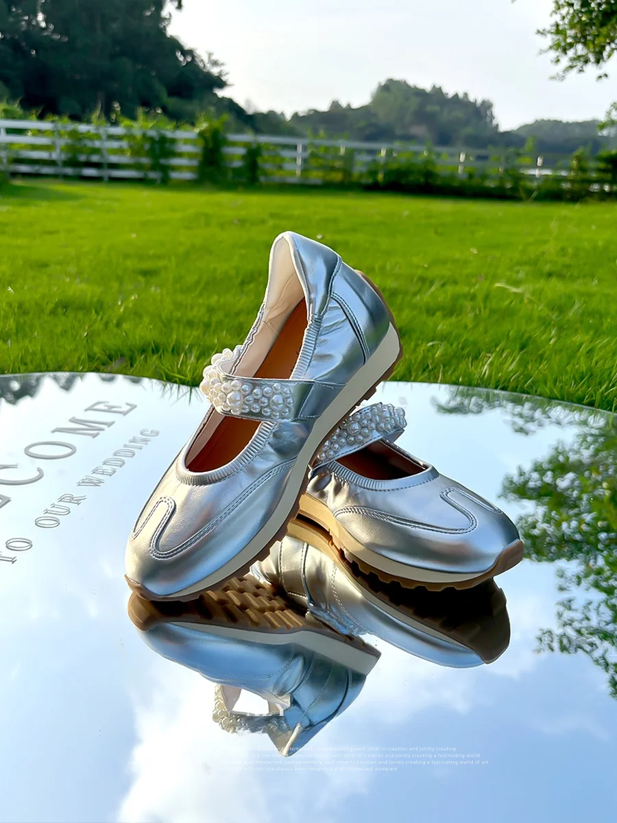 Ballet Flat Shoes Women's Sports Thick Bottoming Mary Janes Pearl Decorated Genuine Leather Heightening Casual Footwear
Ballet Flat Shoes Women's Sports Thick Bottoming Mary Janes Pearl Decorated Genuine Leather Heightening Casual Footwear