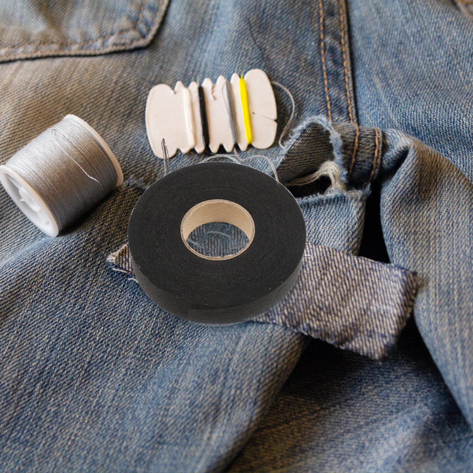 Iron-on Fusing Tape for Trousers Curtains Clothes DIY Projects No-Sew Strong Bond Versatile Use Easy Application
Iron-on Fusing Tape for Trousers Curtains Clothes DIY Projects No-Sew Strong Bond Versatile Use Easy Application