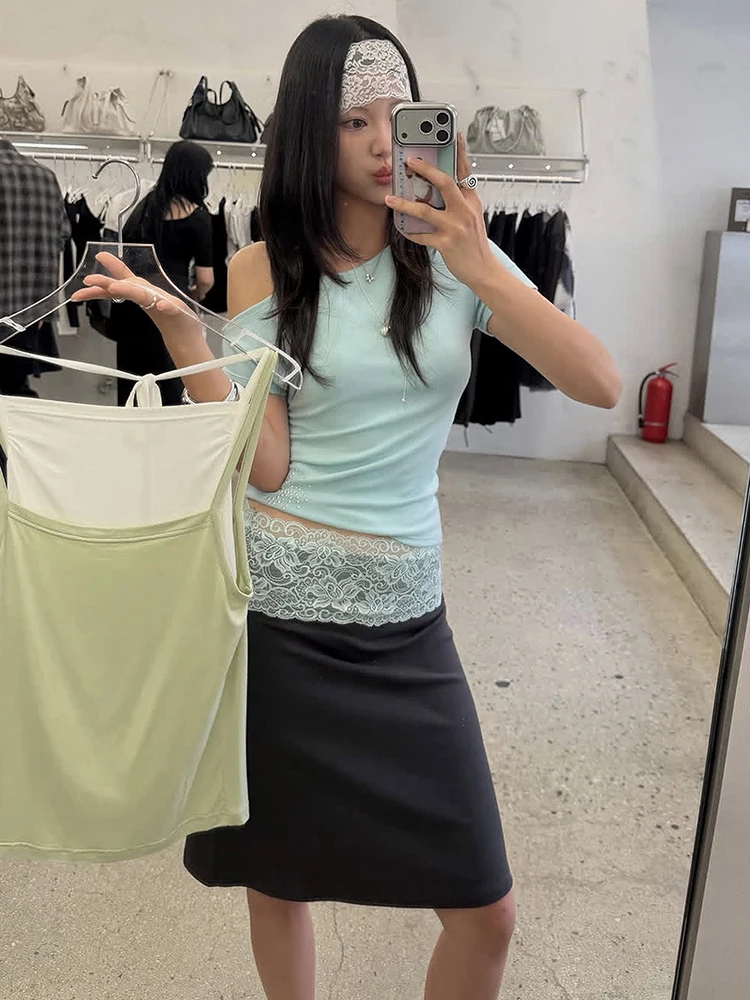 Sisterlinda Women Leisure 2-Piece Set Fashion Slanted Shoulders Rhinestone Decoration t-Shirt+Patchwork Lace Skirt Daily Suit
Sisterlinda Women Leisure 2-Piece Set Fashion Slanted Shoulders Rhinestone Decoration t-Shirt+Patchwork Lace Skirt Daily Suit