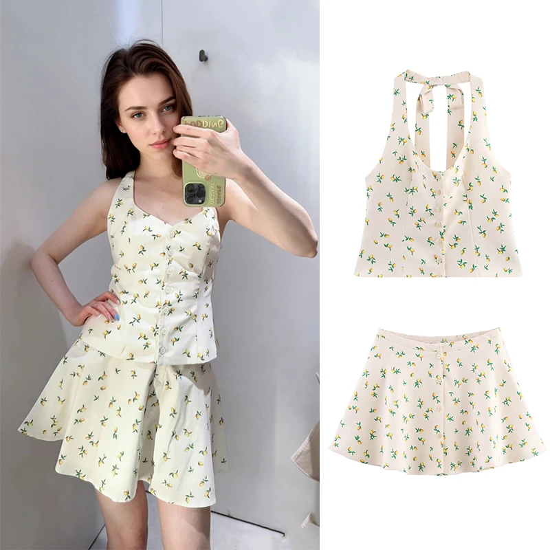 TRAFZR 2025 Summer Holiday Women Halter Floral Two Piece Set Button Decor Sleeveless Top and Skirt Fashion Outfit
TRAFZR 2025 Summer Holiday Women Halter Floral Two Piece Set Button Decor Sleeveless Top and Skirt Fashion Outfit