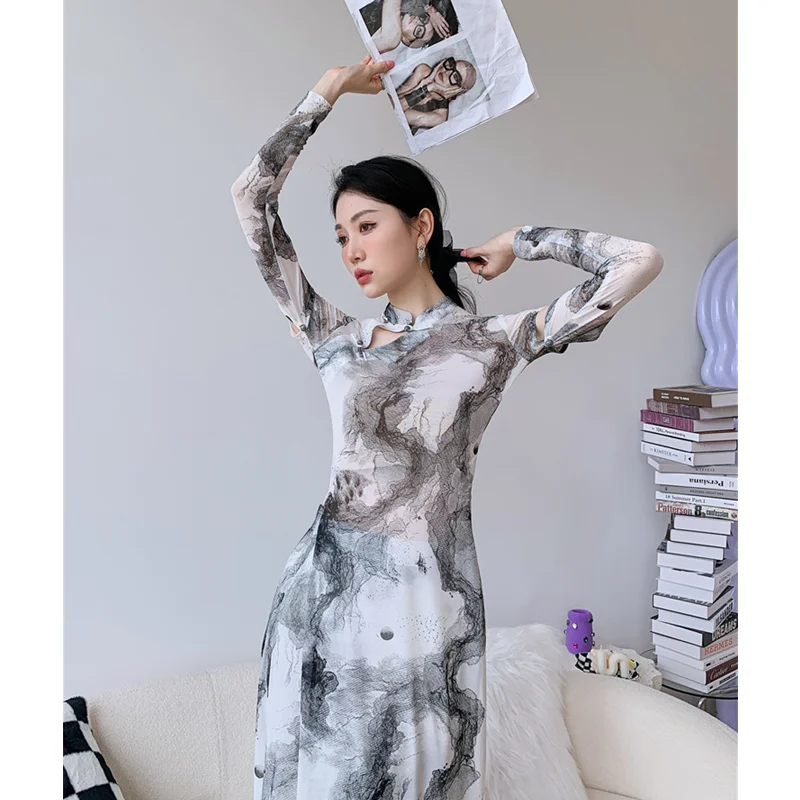 Women's Clothing Sense of Design Ink Print New Chinese Improved Cheongsam Long Sleeve Top French High Waist Skirt Two-piece Suit
Women's Clothing Sense of Design Ink Print New Chinese Improved Cheongsam Long Sleeve Top French High Waist Skirt Two-piece Suit
