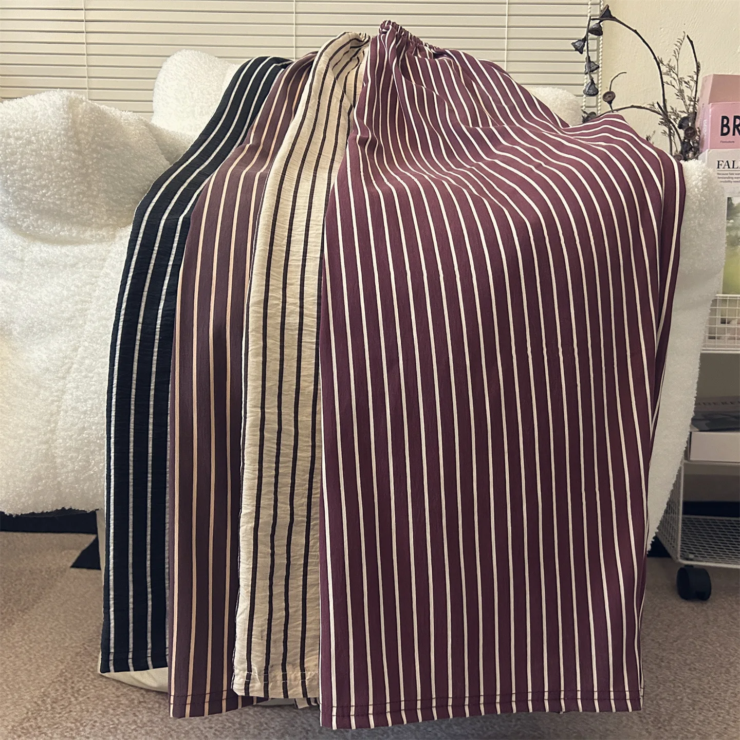 Lazy Home Women's Summer Walking Pants Thin Loose Stripes Can Go out Casual Sleep Pants Home Comfortable Sleepwear for Women
Lazy Home Women's Summer Walking Pants Thin Loose Stripes Can Go out Casual Sleep Pants Home Comfortable Sleepwear for Women