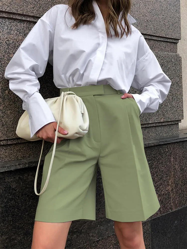 Office Wear Women Shorts All-Match High Waist Pleated Elegant Knee Length Short Pants Lady Suit Pants Summer Green Long Shorts
Office Wear Women Shorts All-Match High Waist Pleated Elegant Knee Length Short Pants Lady Suit Pants Summer Green Long Shorts