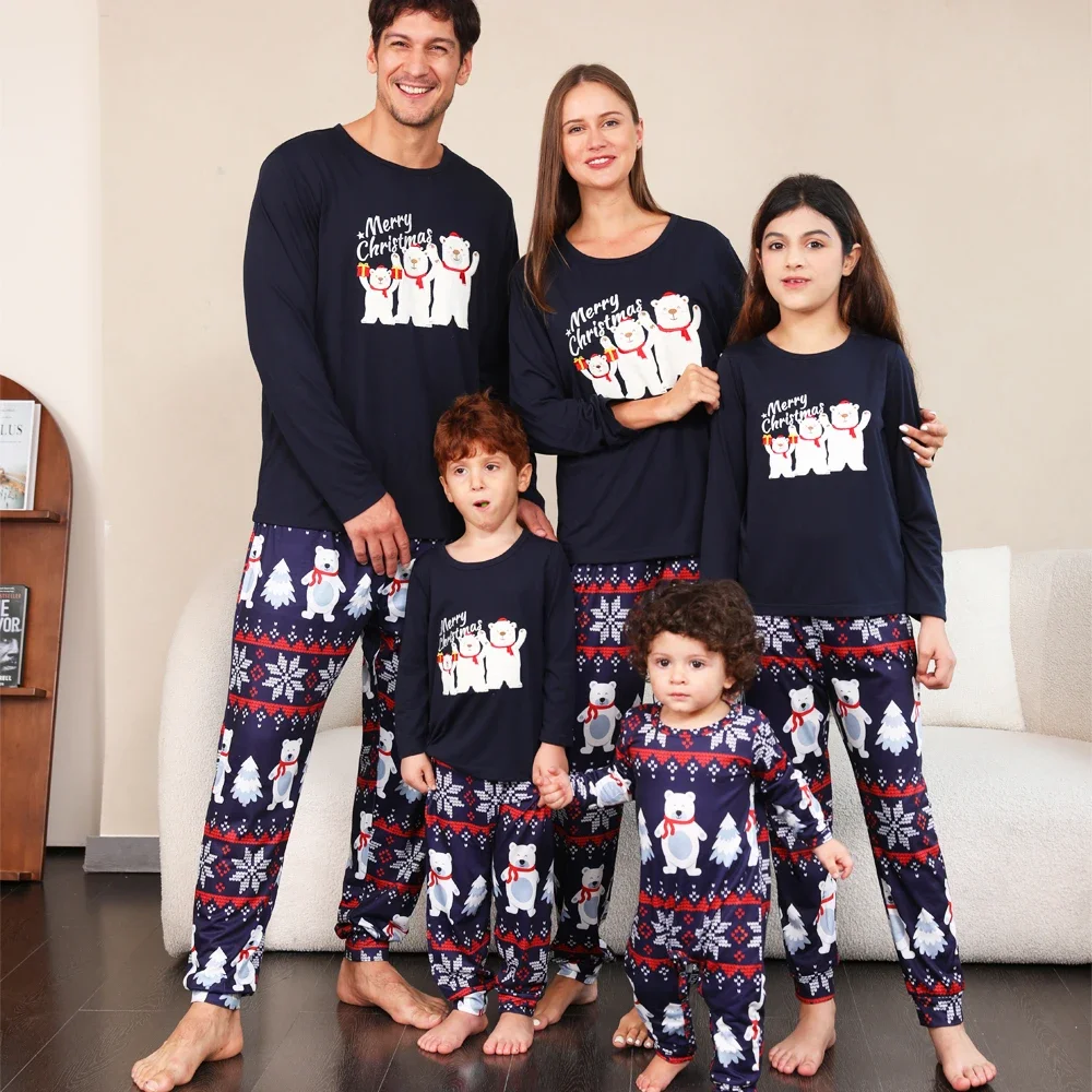 2025 New Family Christmas Pajamas Set Bear Embroidery Mother Father Kids Matching Outfits Cute Soft 2 Pieces Suit Xmas Look Gift
2025 New Family Christmas Pajamas Set Bear Embroidery Mother Father Kids Matching Outfits Cute Soft 2 Pieces Suit Xmas Look Gift