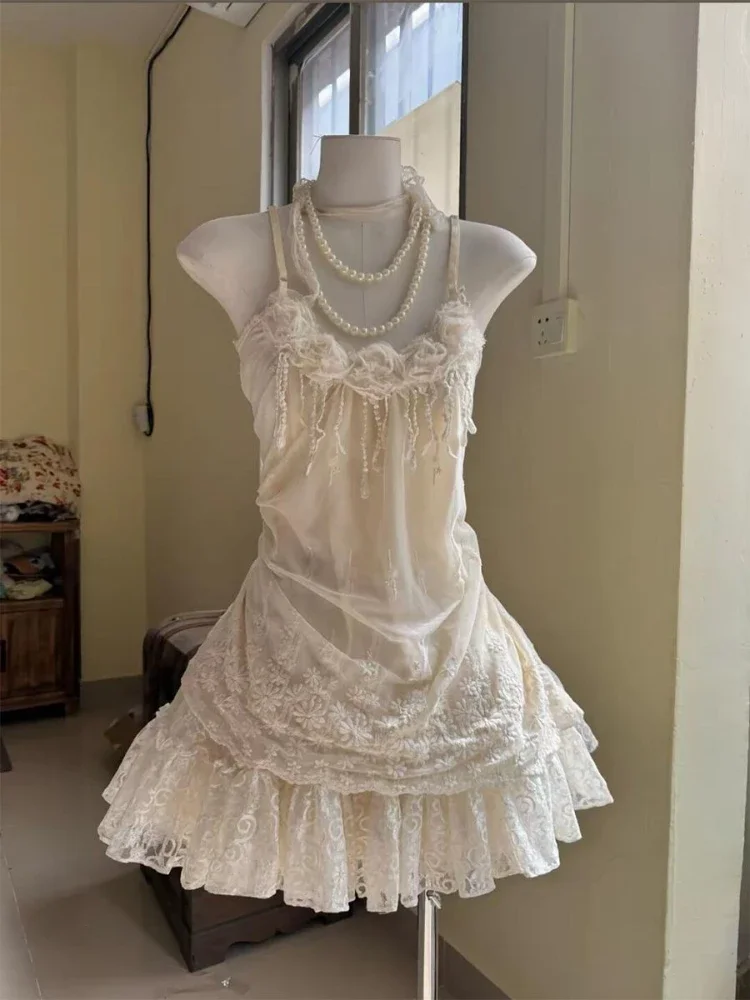 Summer Vintage Sweet Lace 2 Piece Set Women Elegant Slim Lace Halter Vest Tops + High Waist Puffy Mini Skirt Korean Fashion New
Summer Vintage Sweet Lace 2 Piece Set Women Elegant Slim Lace Halter Vest Tops + High Waist Puffy Mini Skirt Korean Fashion New