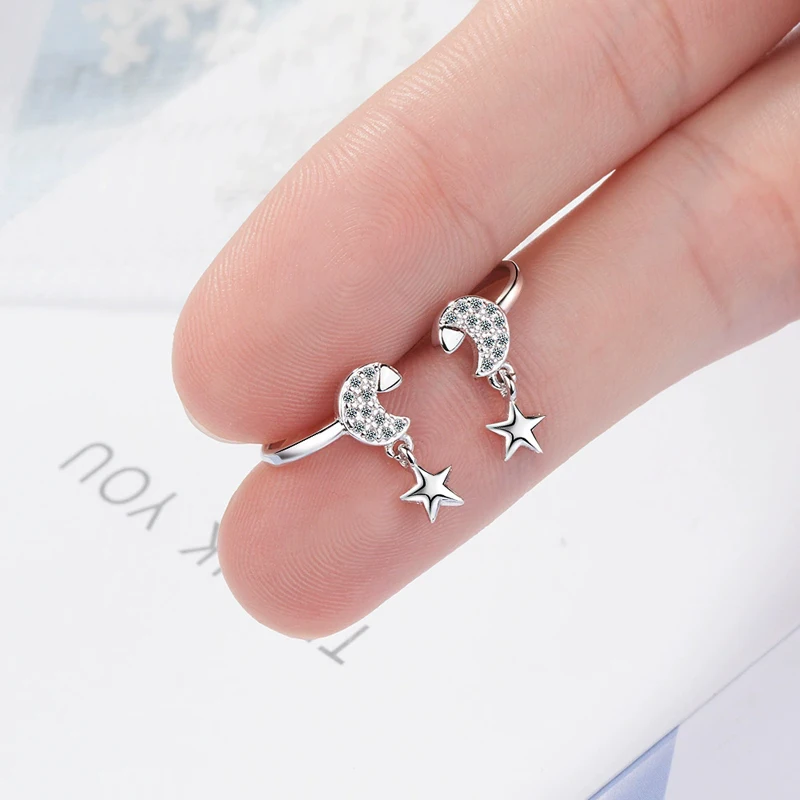 Модные серьги-клипсы с блестящими лунными стразами и звездами типа C для женщин и девочек, подарок, ювелирные изделия из стерлингового серебра 925 пробы, циркон без отверстия, U-образный зажим для ушей
Модные серьги-клипсы с блестящими лунными стразами и звездами типа C для женщин и девочек, подарок, ювелирные изделия из стерлингового серебра 925 пробы, циркон без отверстия, U-образный зажим для ушей