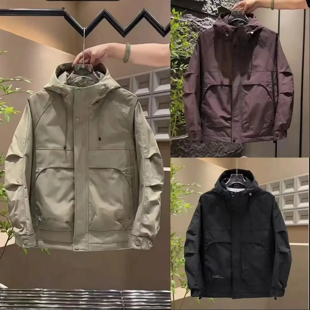Новая осенне-зимняя модная повседневная куртка с капюшоном, утепленная хлопковая подкладка, свободный крой, универсальная, ветрозащитная, теплая хлопковая куртка для мужчин
Новая осенне-зимняя модная повседневная куртка с капюшоном, утепленная хлопковая подкладка, свободный крой, универсальная, ветрозащитная, теплая хлопковая куртка для мужчин