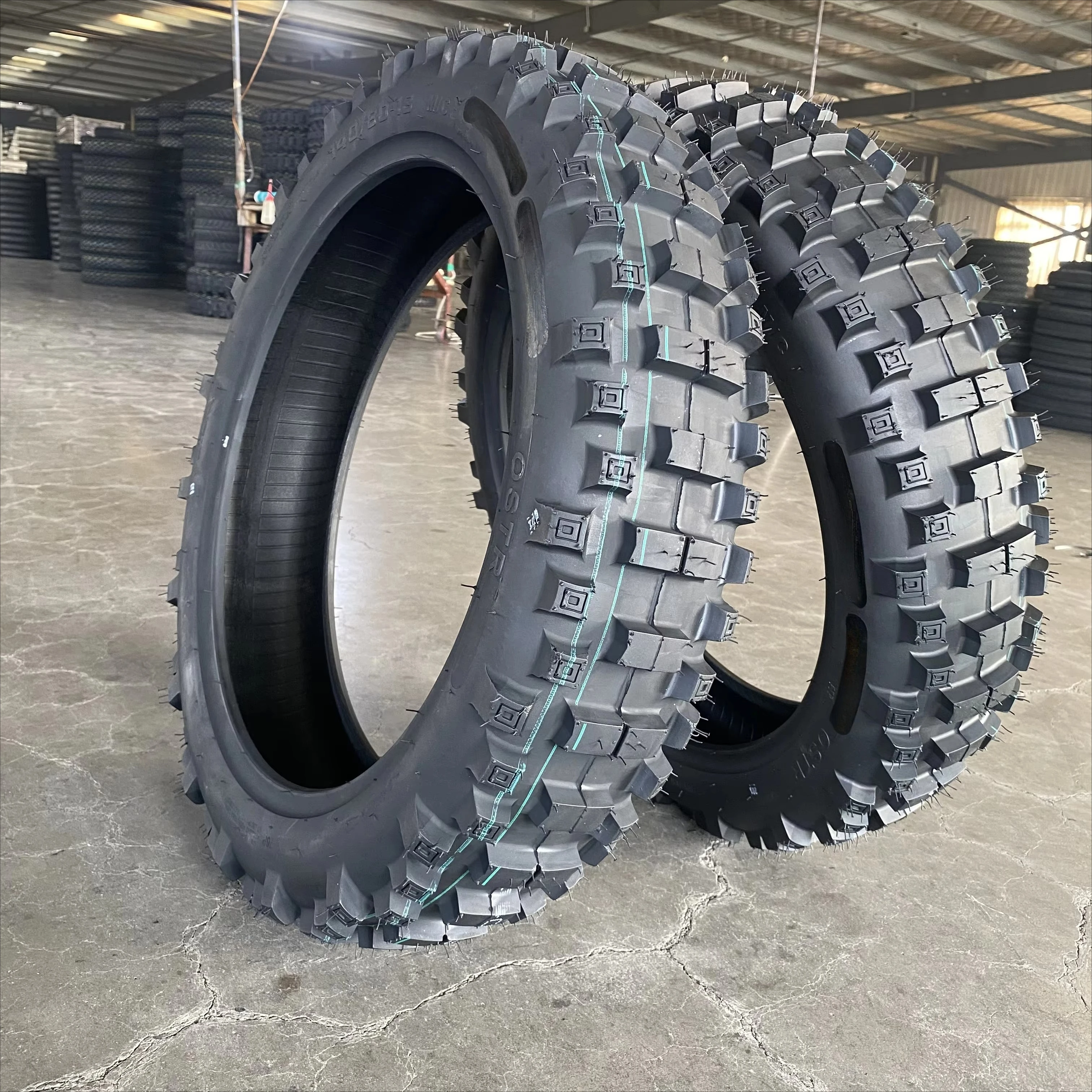 140/80-18 Super Sticky Quality Soft Tire for Enduro Racing
140/80-18 Super Sticky Quality Soft Tire for Enduro Racing