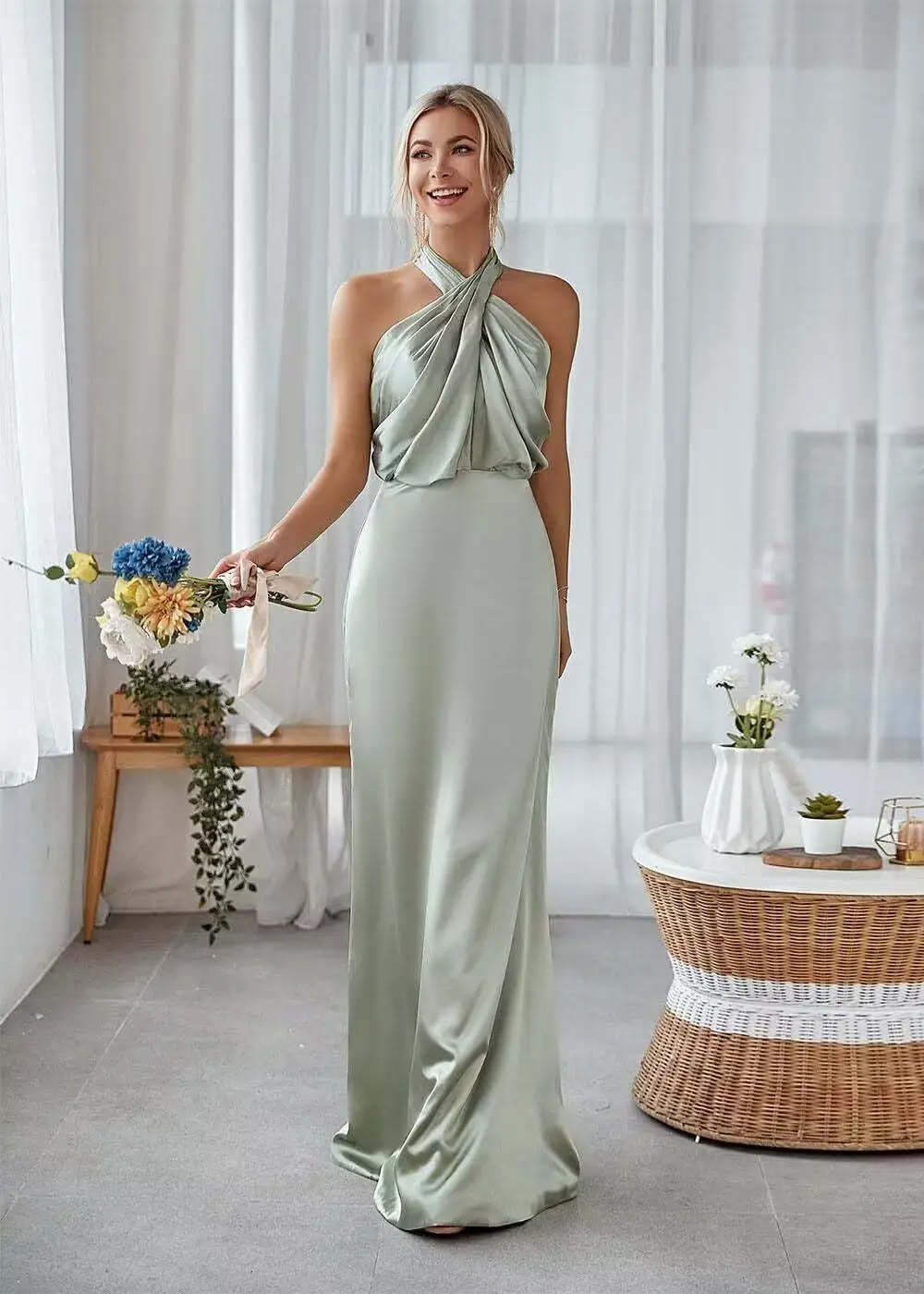 Elegant Halter Sleeveless Formal Evening Dresses for Women Simple Prom Party Gown Floor-Length vestidos de fiesta Customized
Elegant Halter Sleeveless Formal Evening Dresses for Women Simple Prom Party Gown Floor-Length vestidos de fiesta Customized