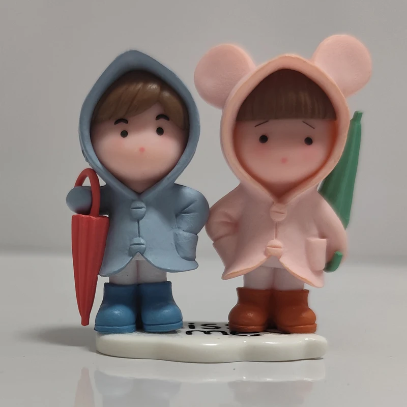 Umbrella Raincoat Girl Boy Figure Decor Pvc Craft Figurine Decoration Miniature Fairy Garden Ornament Pendant DIY Accessory
Umbrella Raincoat Girl Boy Figure Decor Pvc Craft Figurine Decoration Miniature Fairy Garden Ornament Pendant DIY Accessory