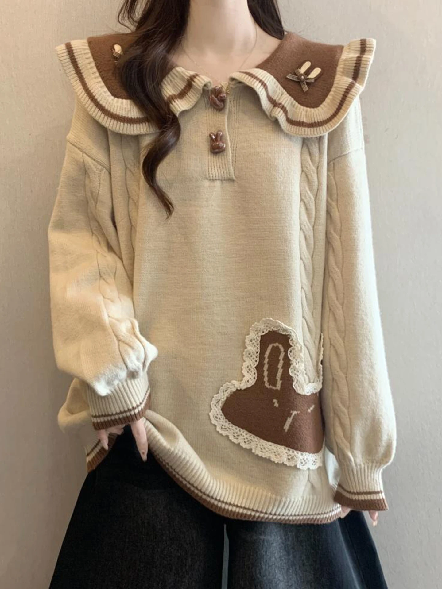 Ladies' Lazy Doll Collar Knitted Sweater Loose Fit Autumn Winter plus Size Slimming Tummy Covering College Sle Chic Top
Ladies' Lazy Doll Collar Knitted Sweater Loose Fit Autumn Winter plus Size Slimming Tummy Covering College Sle Chic Top